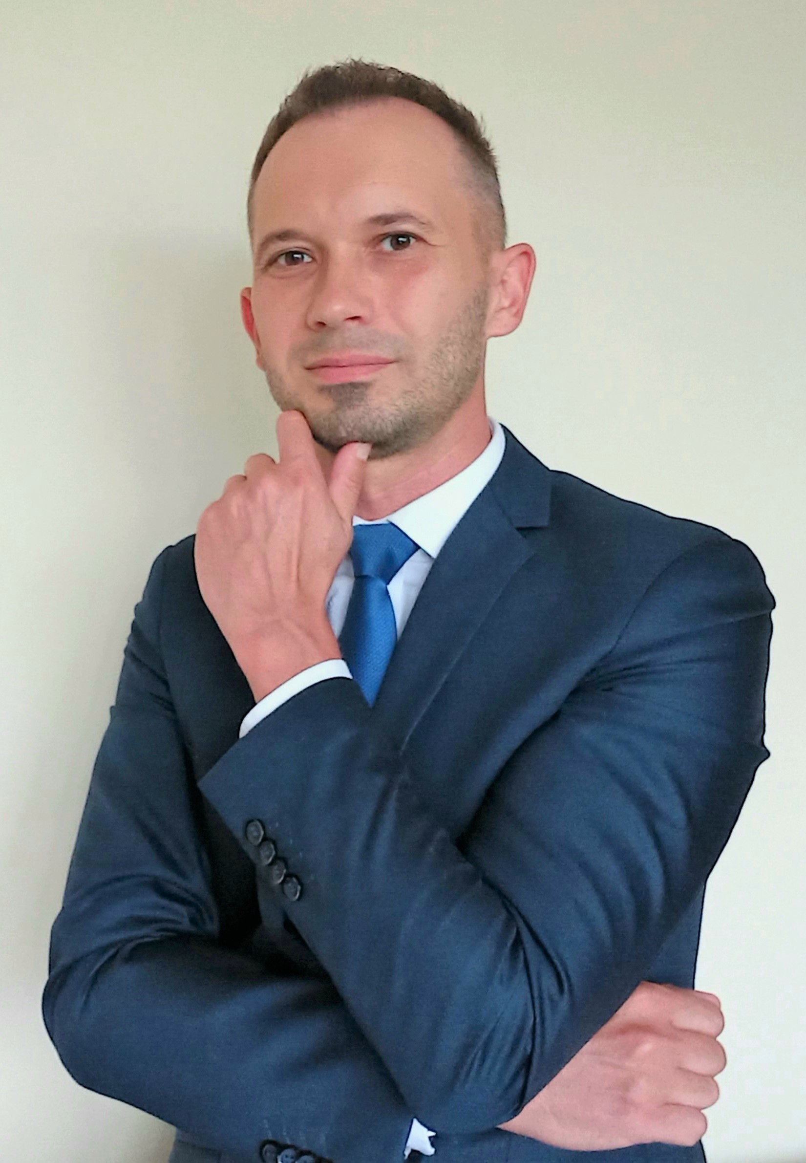 dr Marcin J. Piątkowski